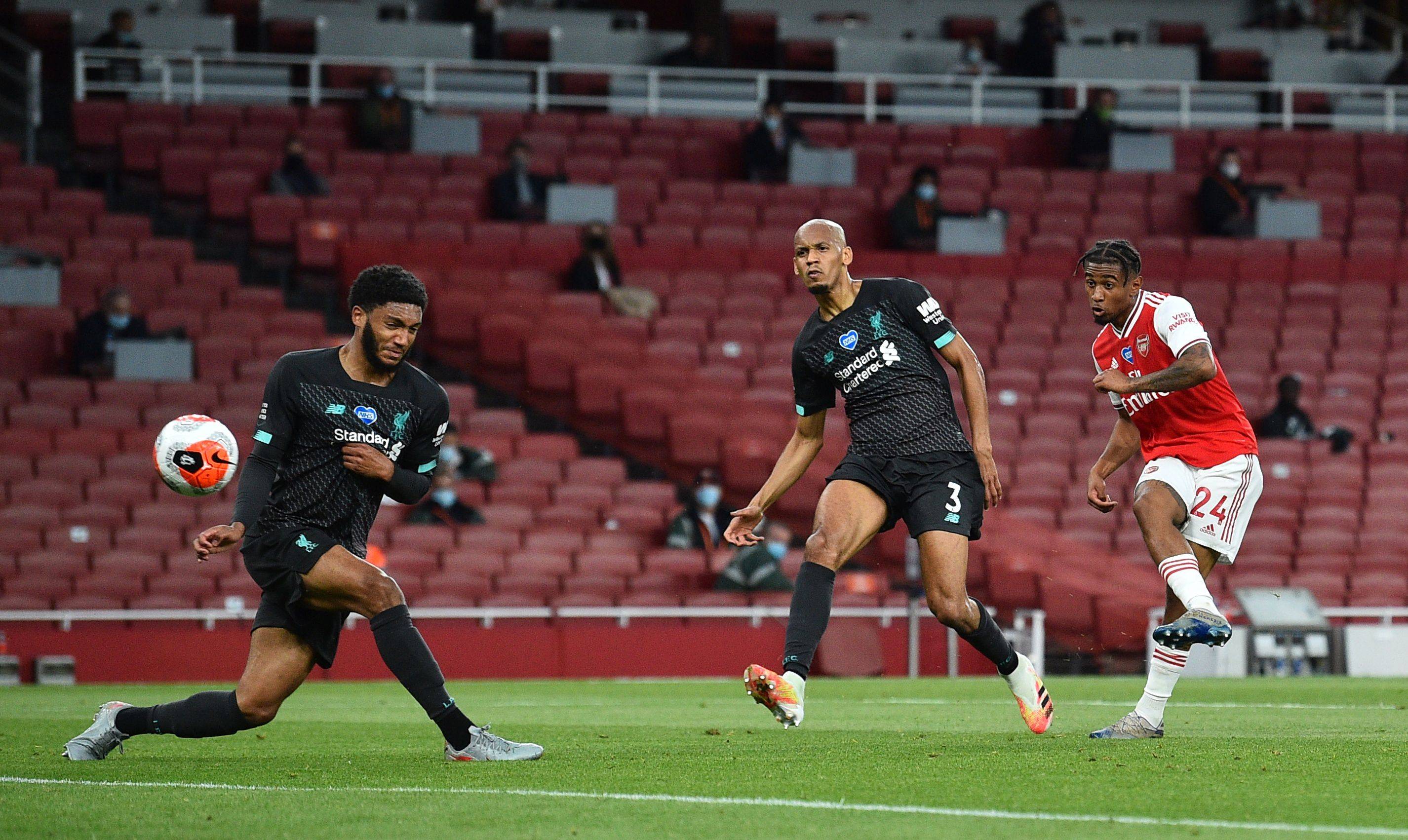 补席上等待 补席上等待